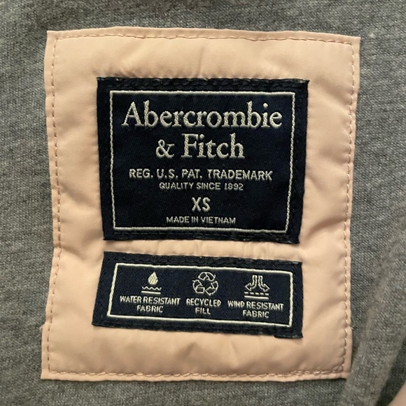 Abercrombie & Fitch Pink Puffer Jacket - Picture 6 of 6